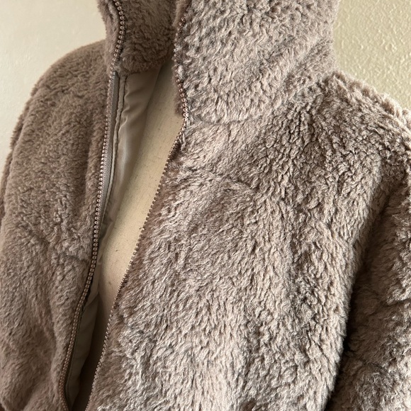 🆕Soft Sherpa zip up jacket - Picture 9 of 9